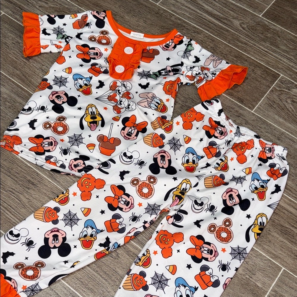 🎃 Disney Halloween Set – Size 3T 🎃